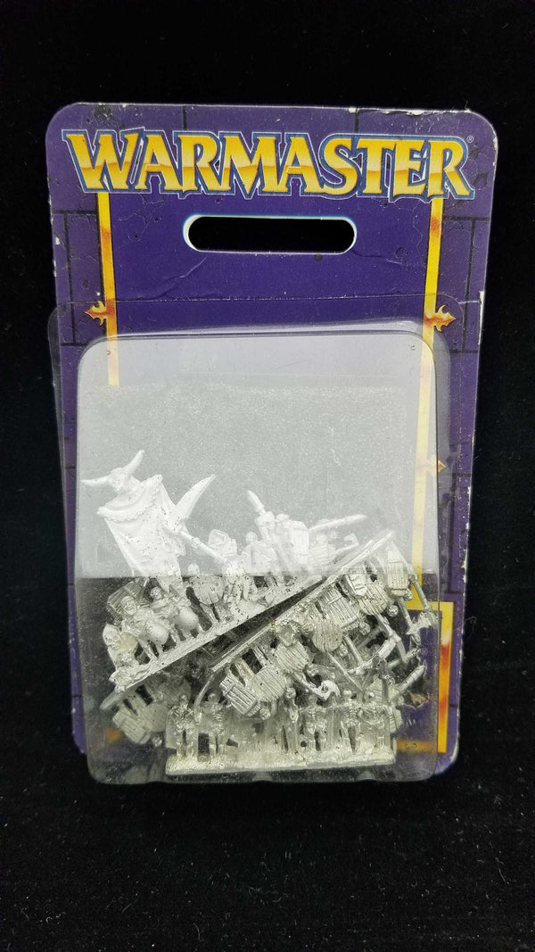 Warmaster: Undead Skeleton Warriors (oop metal)